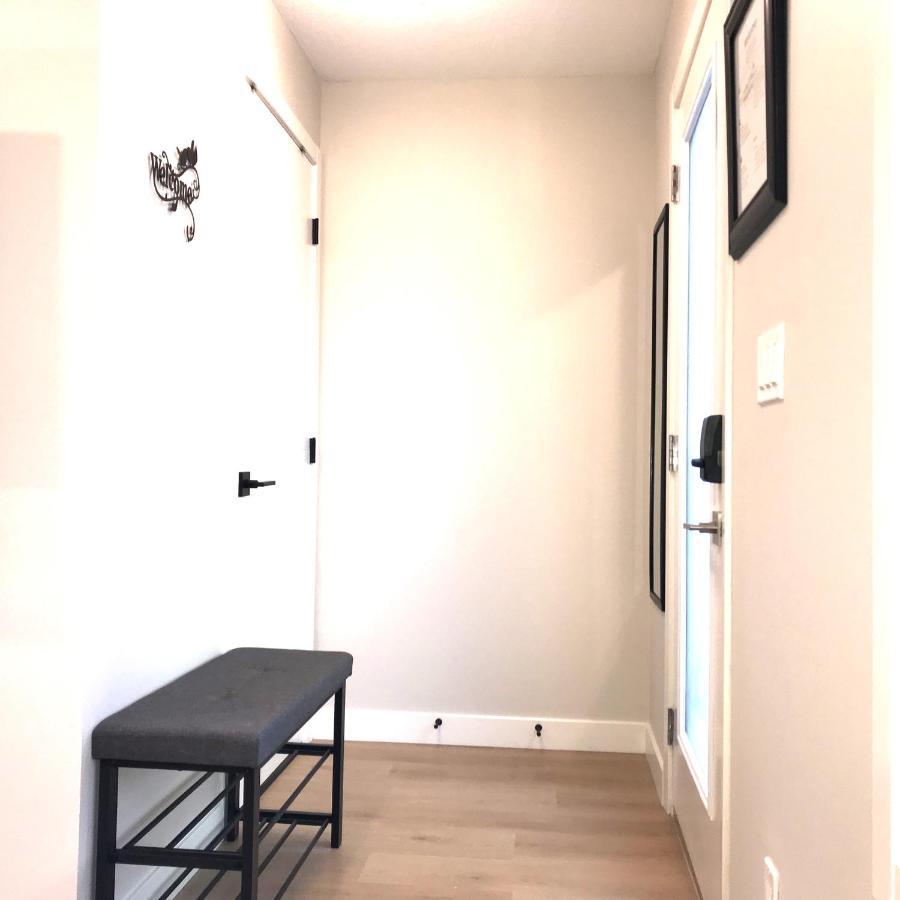 Brand New 2Br Condo With Outdoor Swimming Pool And Hot Tub Canmore Exteriér fotografie